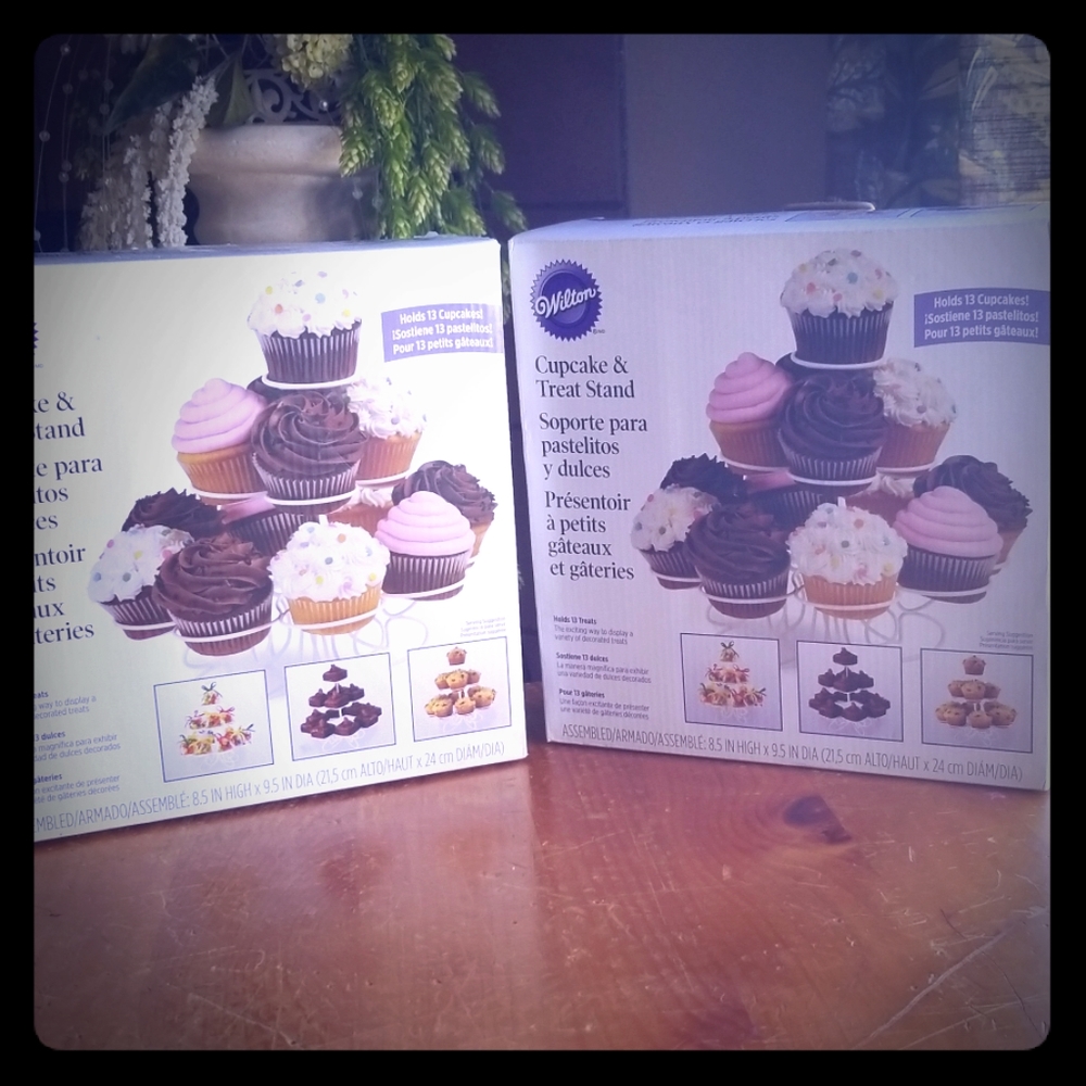 Cupcake holders